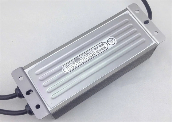Çeşitli Uygulamalar için 12V/24V Çıktısı ile Su geçirmez IP LED Güç kaynağı