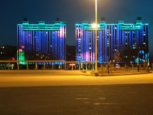 Dışarıda LED Ekranı Pano Su geçirmez Ön Bakım Duvar Ekranı